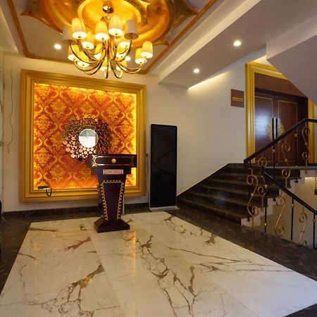 All Heavens Gold New Delhi Exterior foto