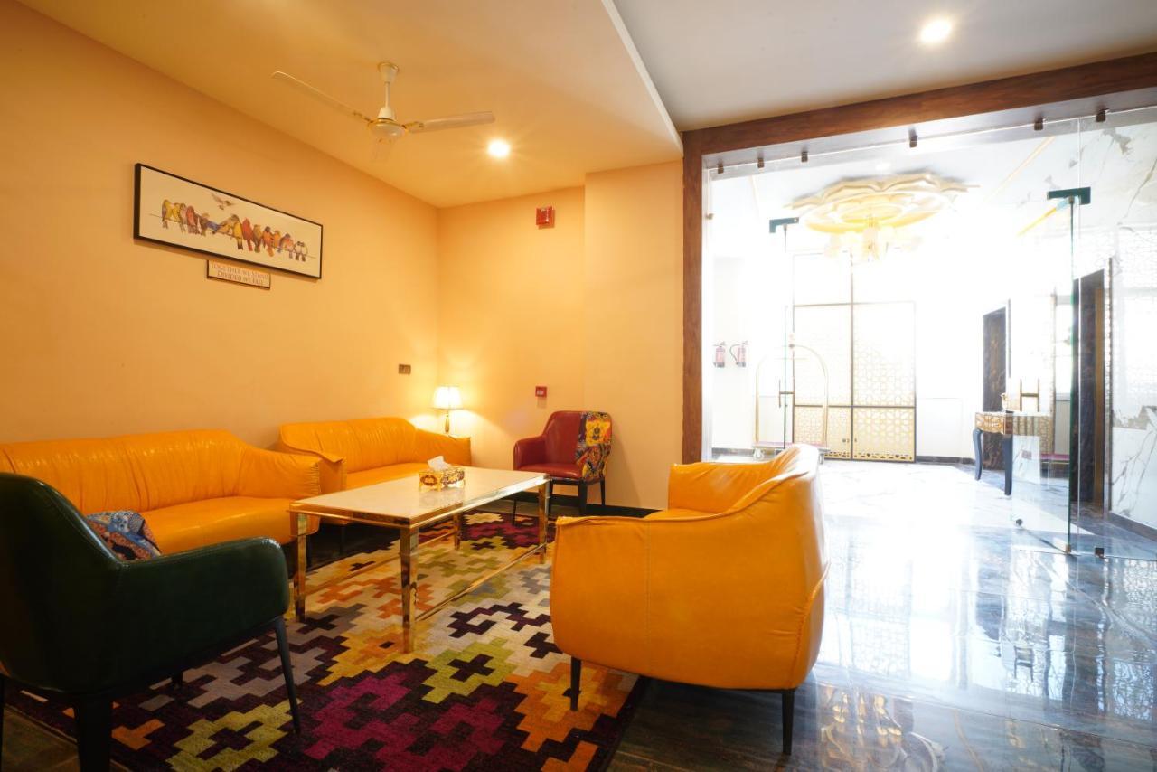All Heavens Gold New Delhi Exterior foto