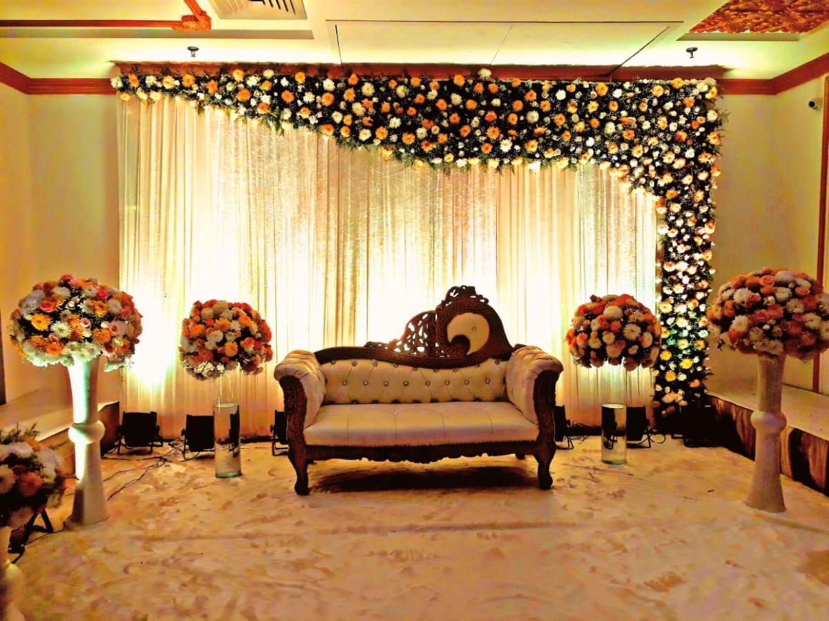 All Heavens Gold New Delhi Exterior foto