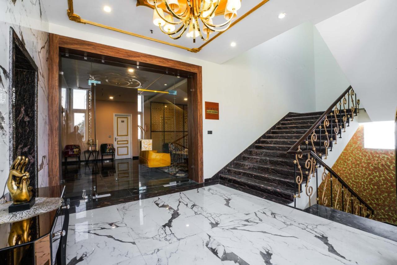 All Heavens Gold New Delhi Exterior foto