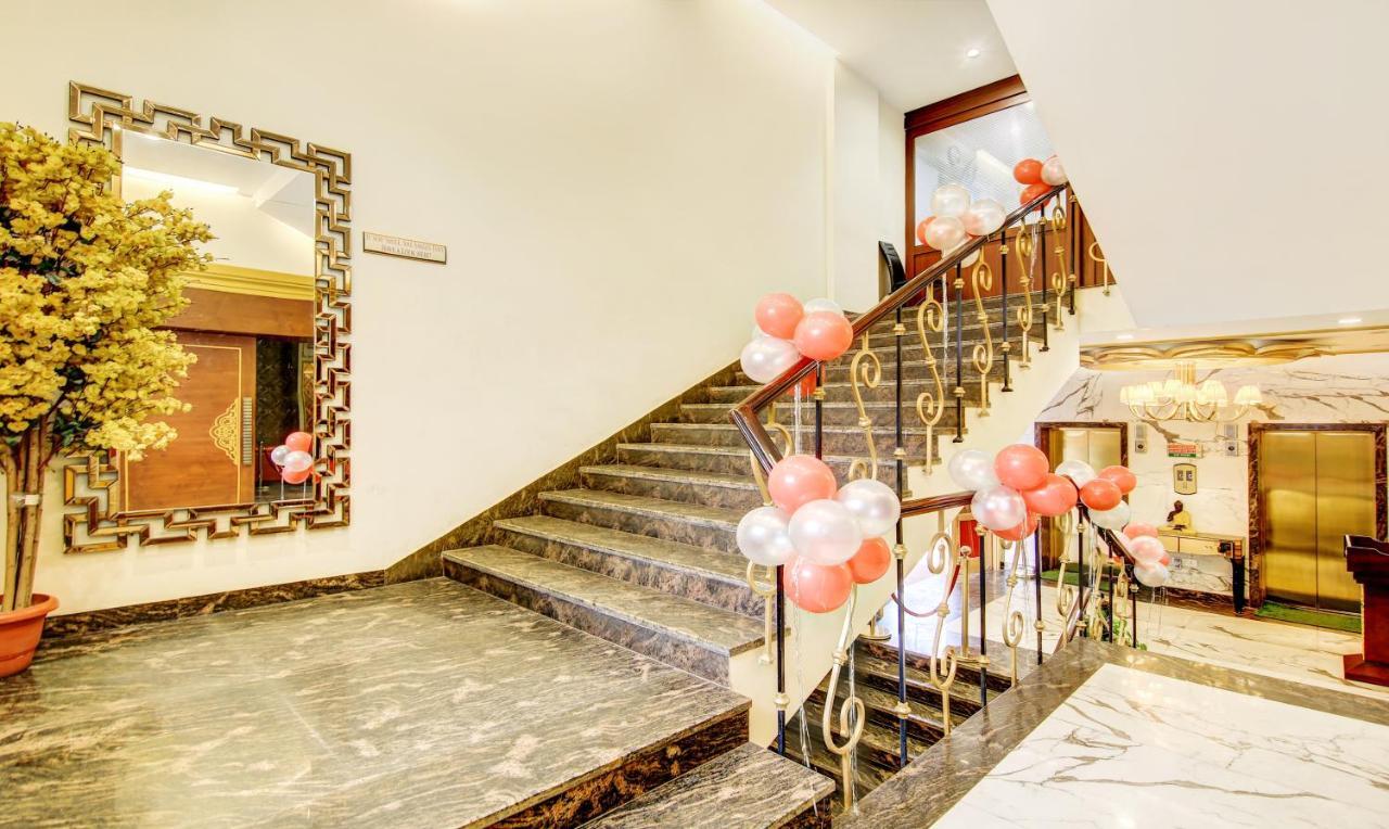All Heavens Gold New Delhi Exterior foto