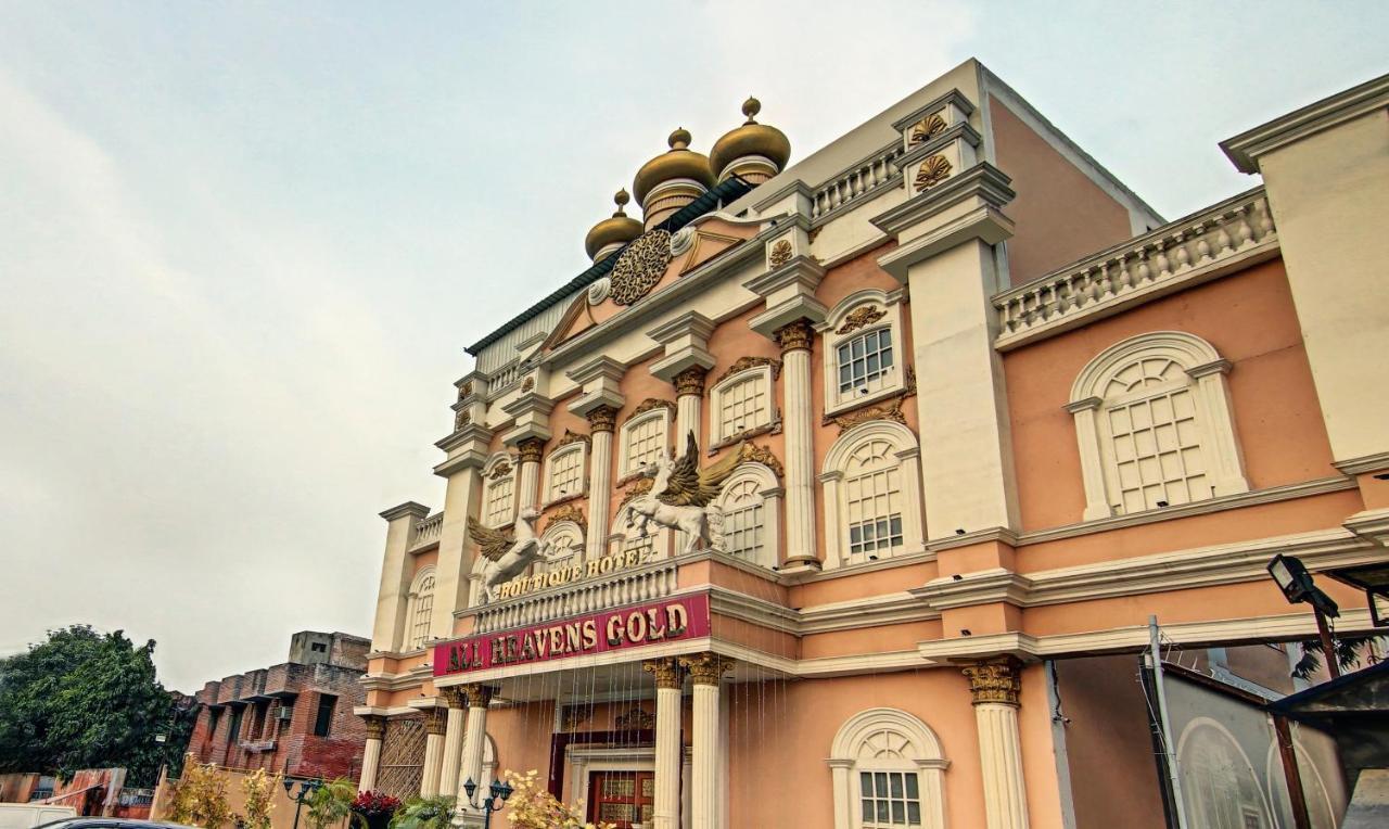 All Heavens Gold New Delhi Exterior foto